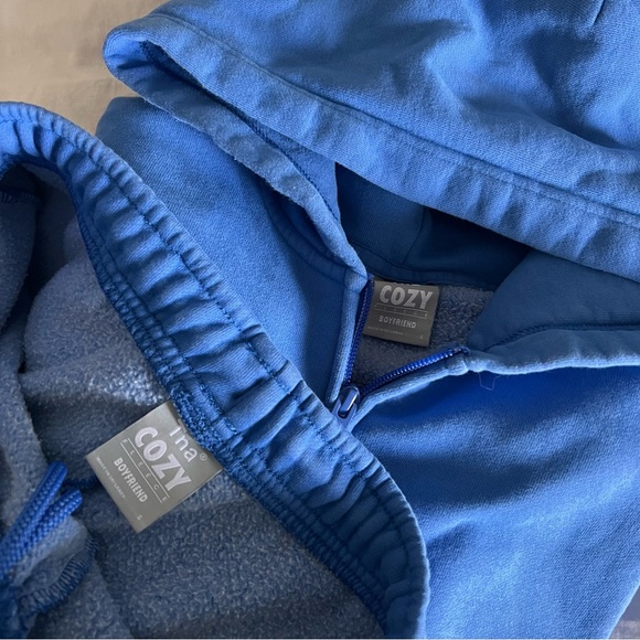 ‼️SOLD‼️TNA Sweatsuit - Picture 3 of 4